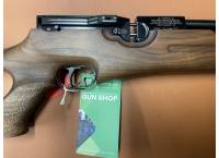 Weihrauch HW 100T Thumbhole Walnut .177 Cal SN;1993006