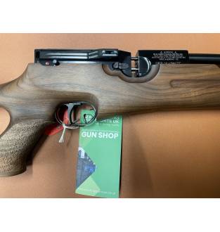 Weihrauch HW 100T Thumbhole Walnut .177 Cal SN;1993006